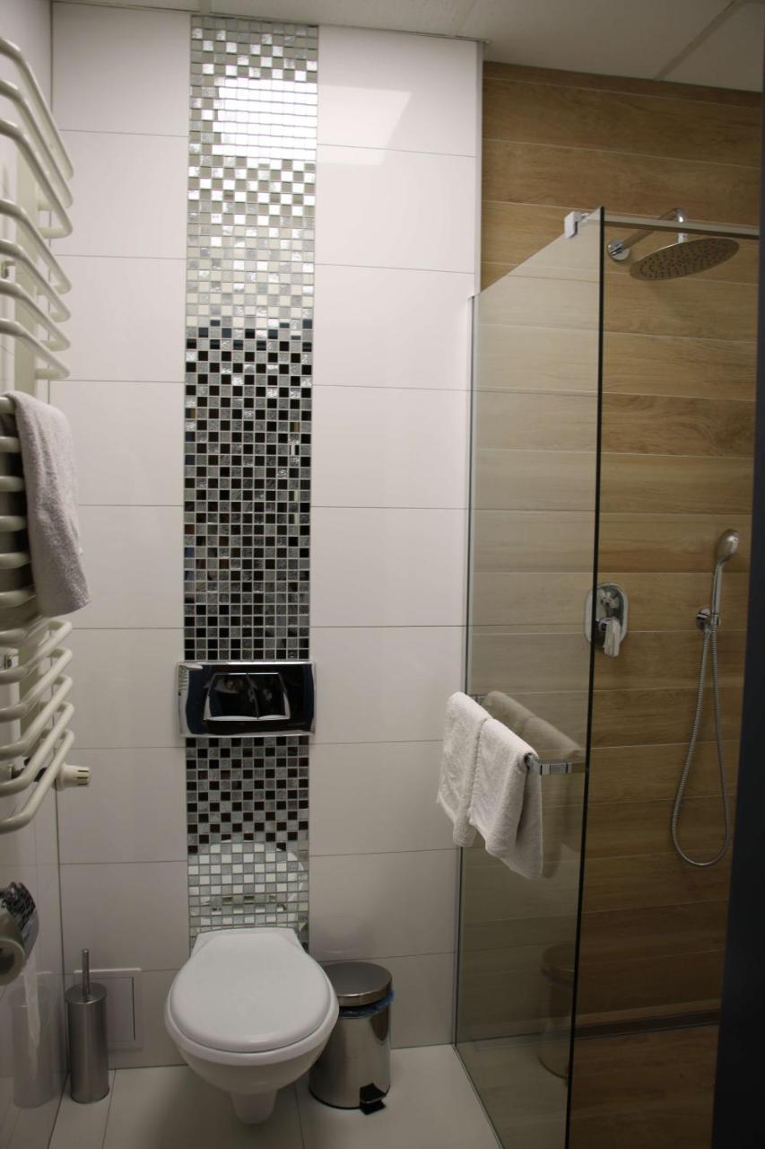 Hotel Calisia กาลิช ภายนอก รูปภาพ